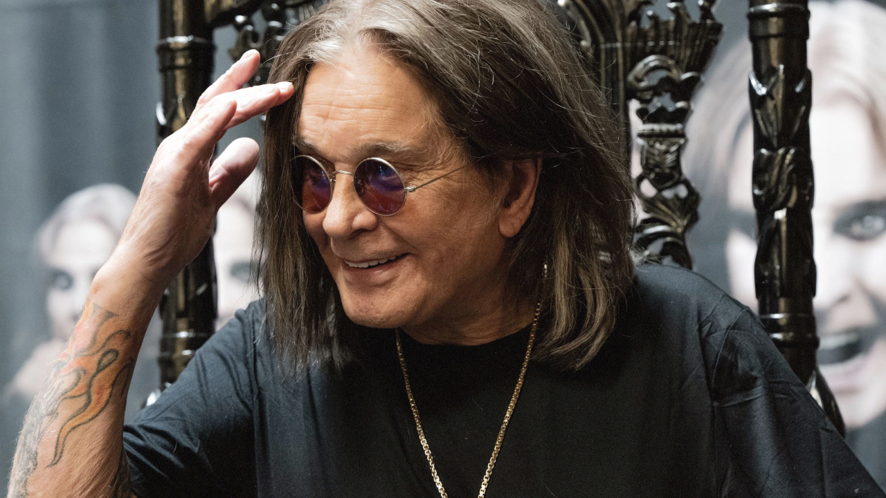 Ozzy Osbourne performed his final concert in Birmingham, delivering solo hits and Black Sabbath classics despite Parkinson’s disease and ongoing health issues.
