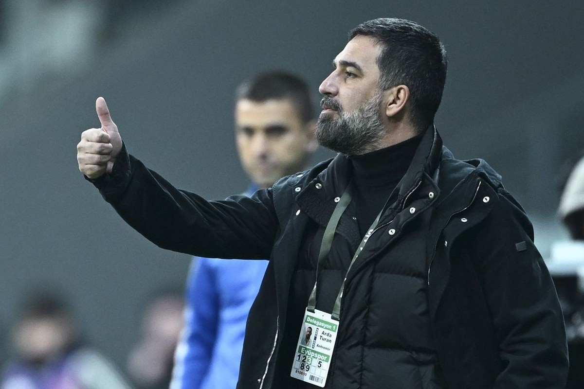 Shakhtar's coach Arda Turan shared his thoughts on the team's win over Beşiktaş and expressed support for Turkish clubs in the Conference League.