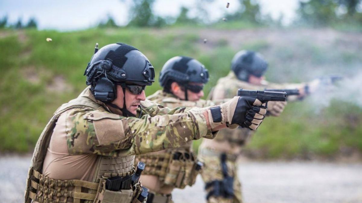 U.S. private military companies may be deployed in Ukraine under a peace deal supported by Donald Trump, with tasks to fortify defenses, The Telegraph reports.