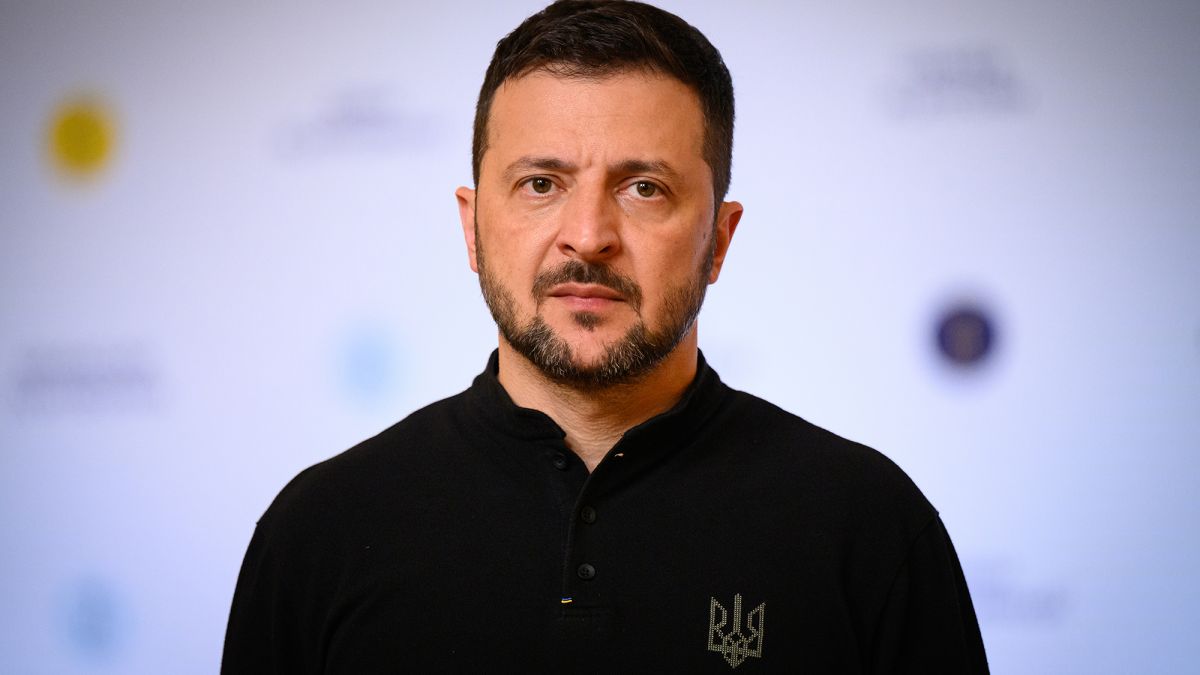 Zelensky announced a “European track” of talks on security guarantees with EU leaders and the “Washington Group.” Ukraine already has 18 agreements.