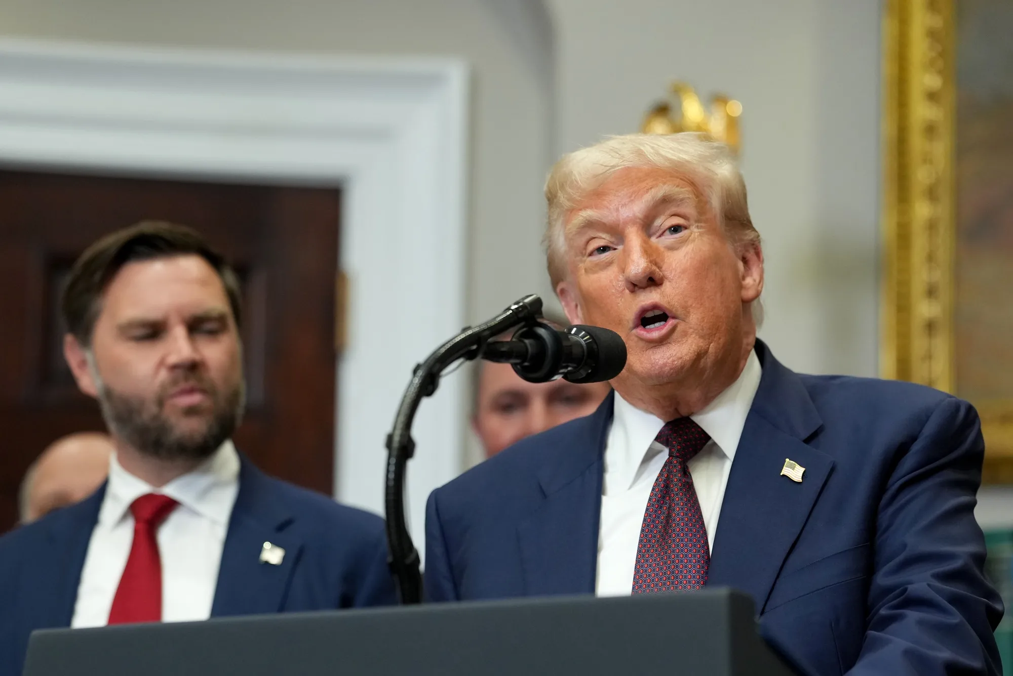 Donald Trump expressed disappointment with Vladimir Putin over the war in Ukraine and announced a new aid package without revealing its details.