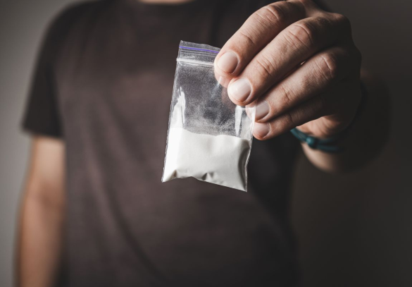 Cocaine prices in Europe have fallen sharply after Colombia’s peace process, driven by higher coca cultivation and continued strong demand across the EU.