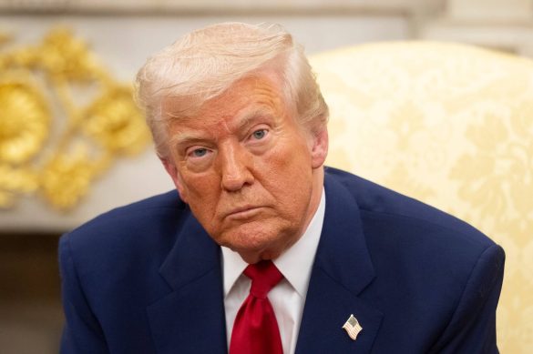 Trump-Kennedy Center plans to sue jazz musician Chuck Redd for canceling his Christmas Eve performance after renaming.