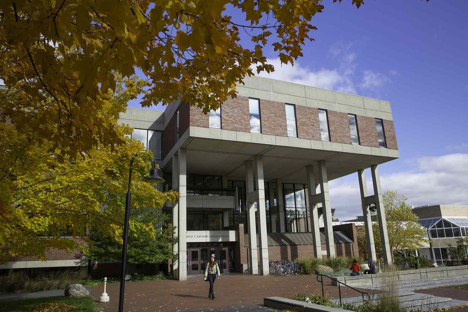 Hampshire College closure 2026: why the liberal arts pioneer is permanently shutting down