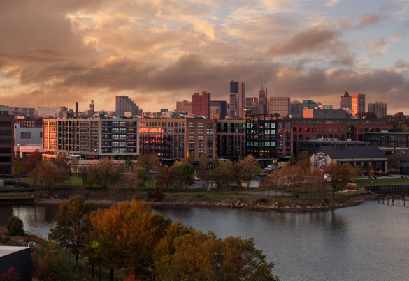 Moving to Baltimore checklist: 30 essential steps for a stress-free relocation. Learn about neighborhood picks, MVA rules, and local logistics in our expert guide.