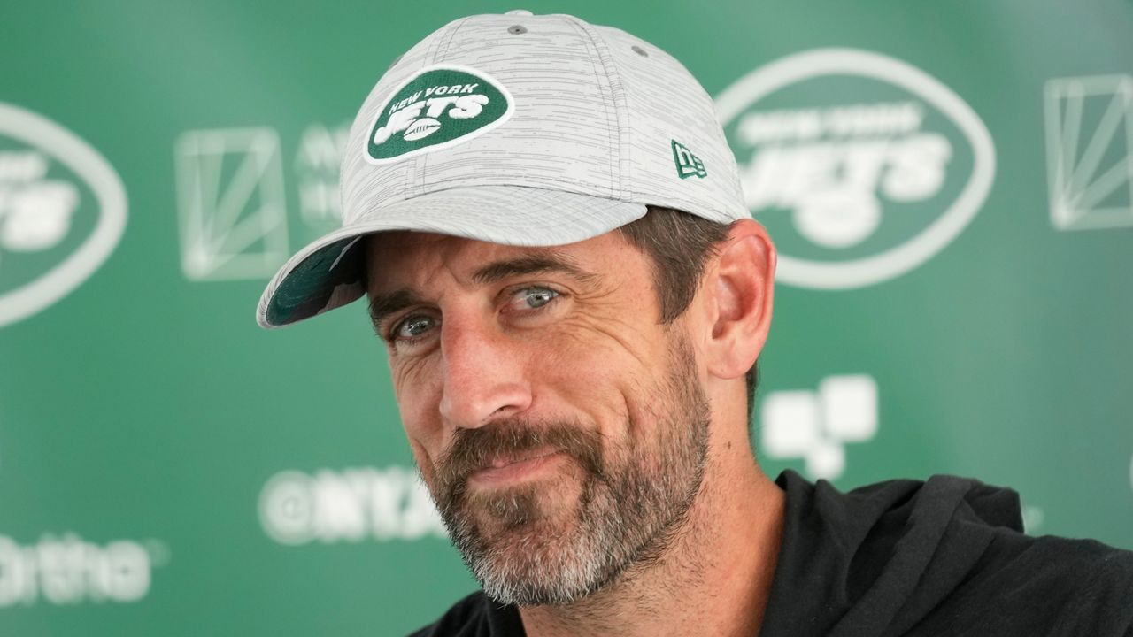Aaron Rodgers to Steelers: Pittsburgh Visit Sparks Massive NFL Free Agency Buzz Before 2026 Season