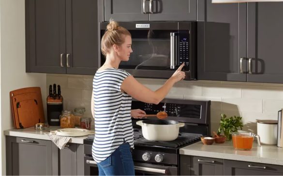 Step-by-step 2026 guide on How to Remove a Built-in Microwave for US readers. What to do, what to avoid and how long it really takes.