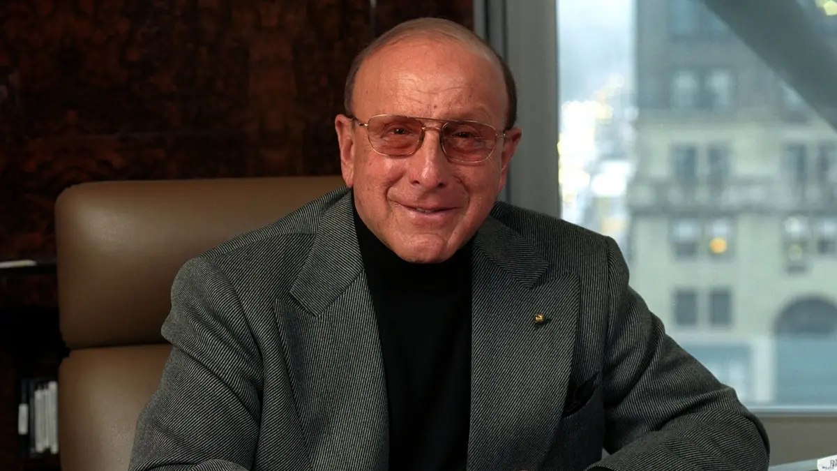 Clive Davis Dies at 94 After Transforming the American Music Industry