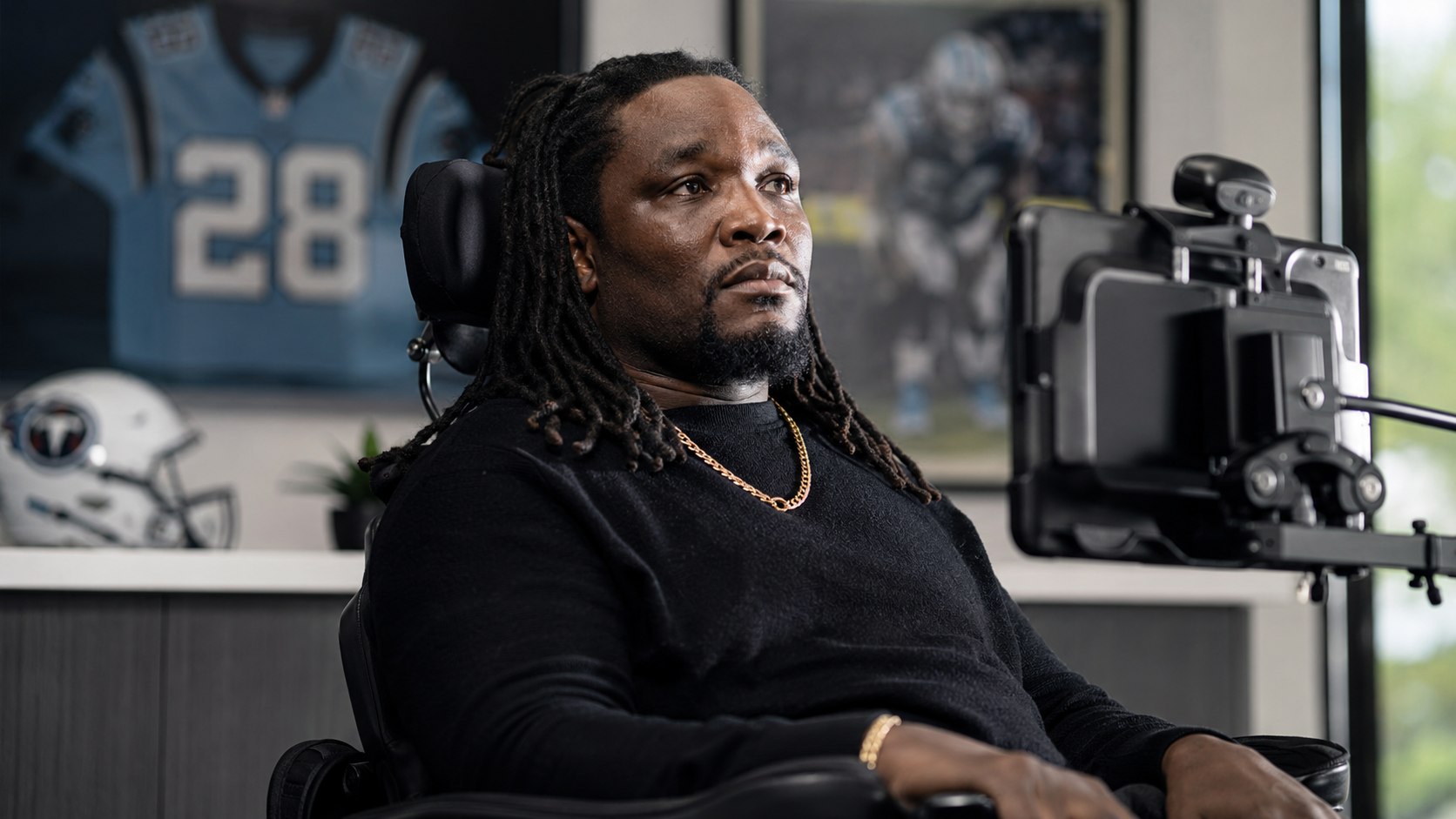 Chris Johnson reveals ALS diagnosis as former Titans star loses ability to speak