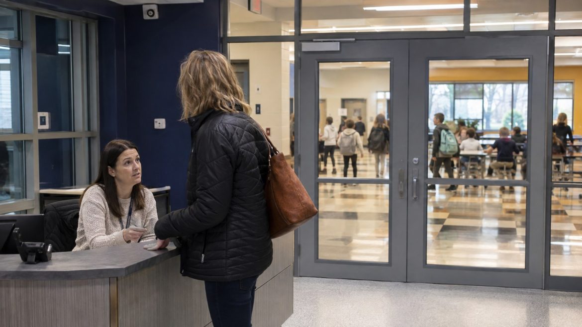 Howard County school lunch visits are banned for 2026–2027 as HCPSS limits parent access to cafeterias over safety and security concerns.