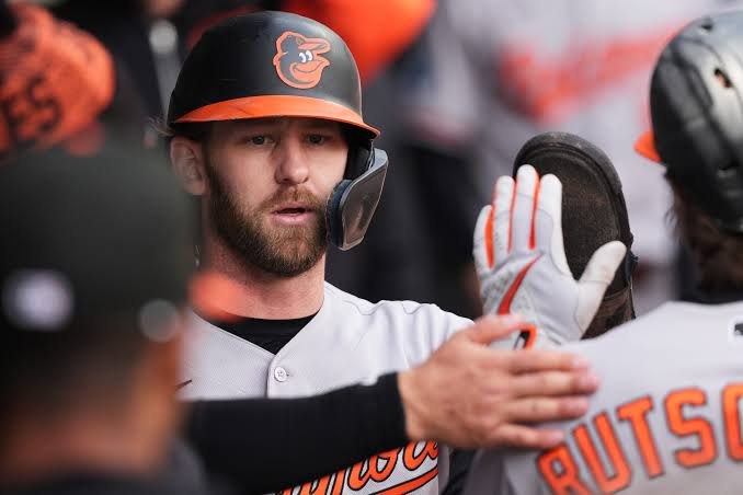 Taylor Ward trade: Orioles send outfielder to Mariners for 3 pitchers