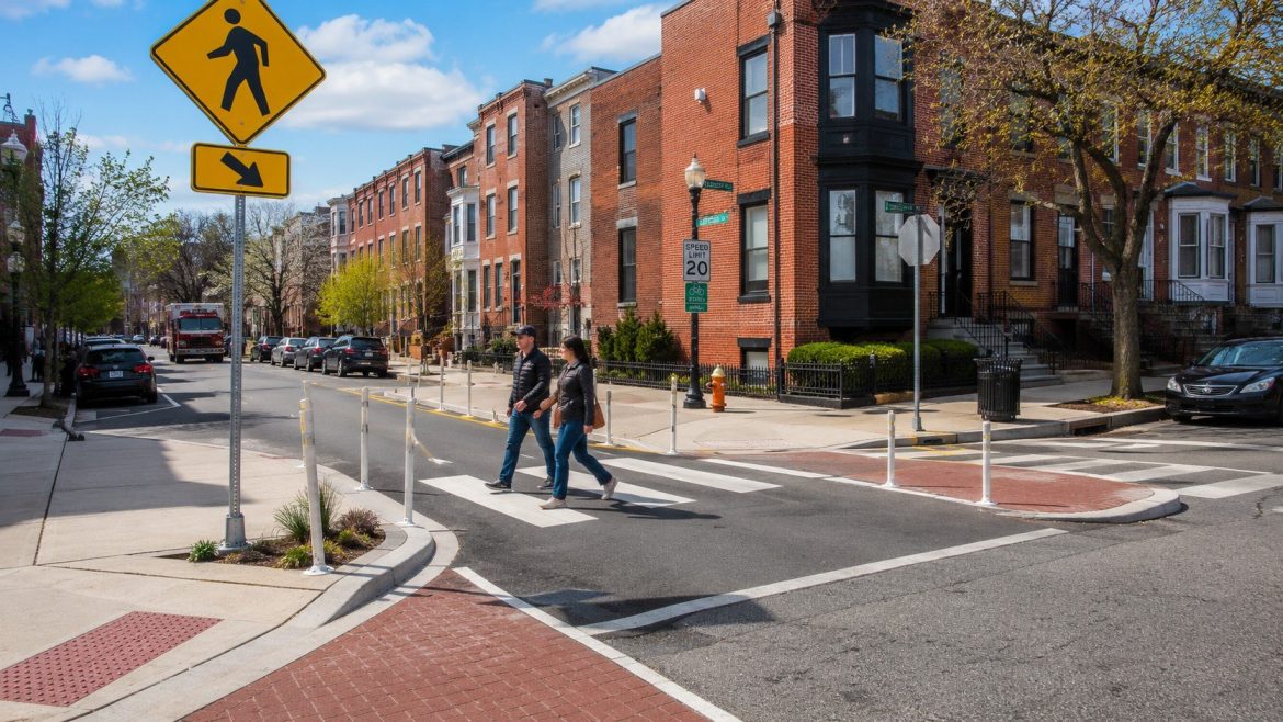 Federal Hill safety measures bring new youth curfews, alcohol rules and weekend parking restrictions to Baltimore's nightlife district.