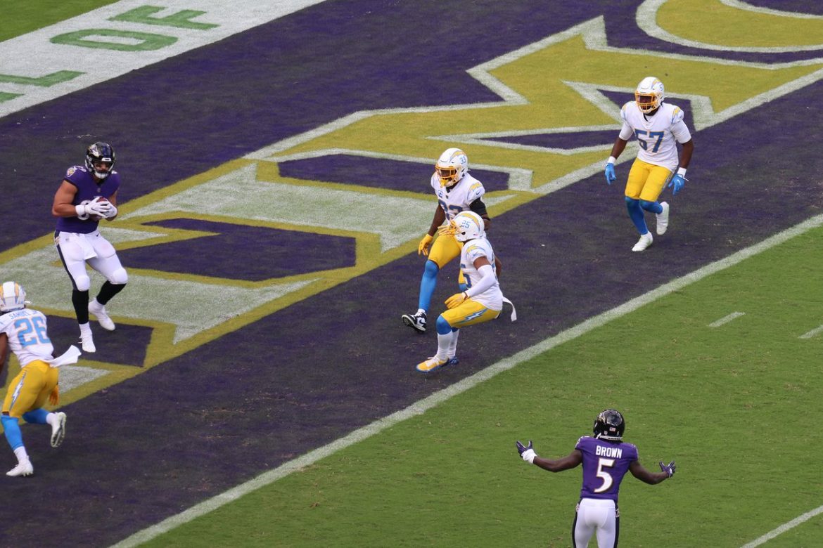 Ravens tight end Mark Andrews catches a touchdown pass in the end zone at M&T Bank Stadium
