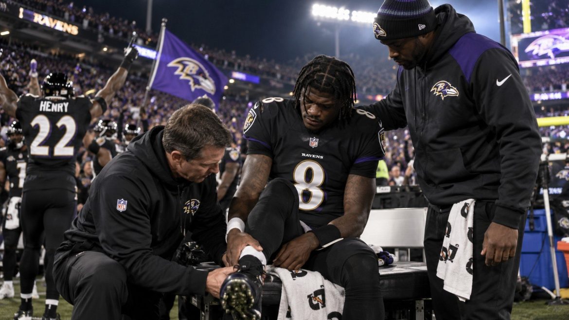 Baltimore Ravens vs Tennessee Titans ended 24-18 as Lamar Jackson suffered an ankle injury and left the game after throwing 2 first-half touchdowns.