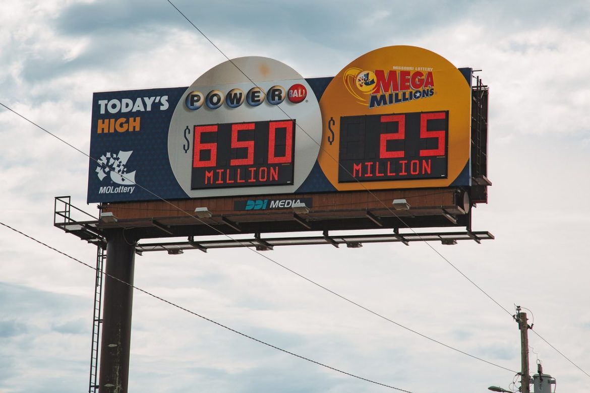Billboard showing Powerball and Mega Millions jackpot amounts