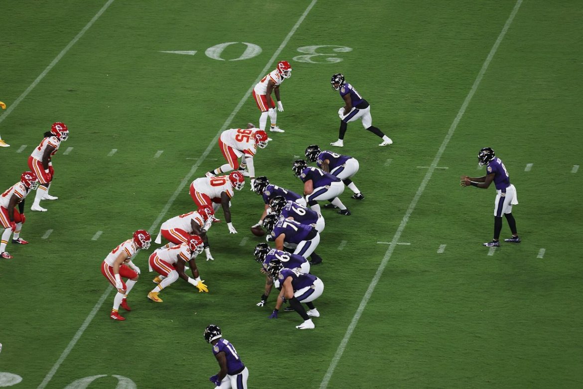 Baltimore Ravens offense lines up against the Kansas City Chiefs at M&T Bank Stadium